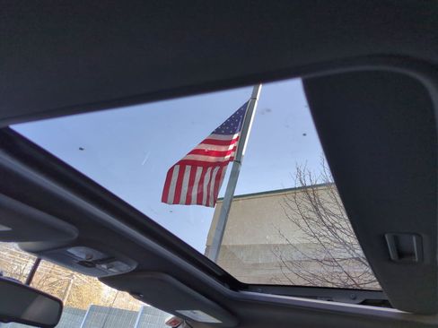 Used 2011 Ford Escape Limited w/ 301A Rapid Spec Order Code image 23