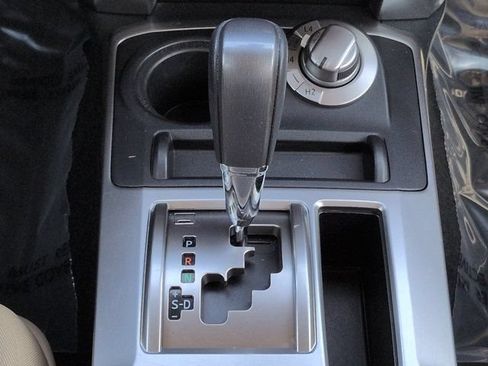 Used 2023 Toyota 4Runner SR5 AWD/4WD image 19