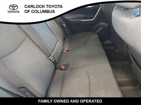Used 2019 Toyota RAV4 XLE FWD image 17