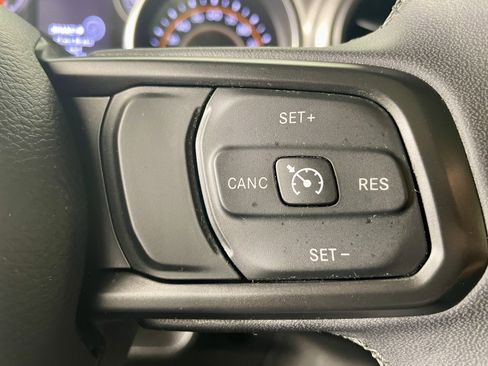 Used 2023 Jeep Wrangler Sport S image 16