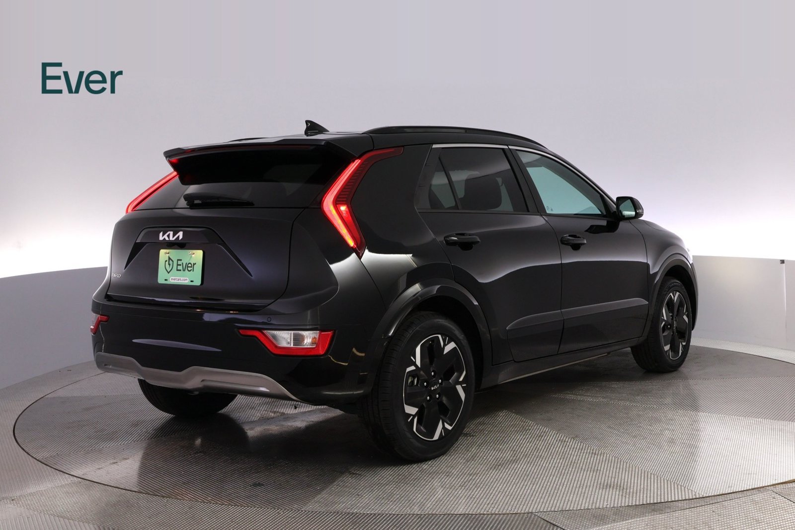 Used 2025 Kia Niro Wind w/ Wind Preserve Package FWD image 3