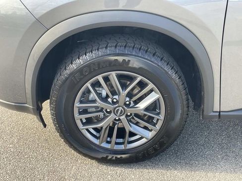 Certified 2024 Nissan Rogue S image 10