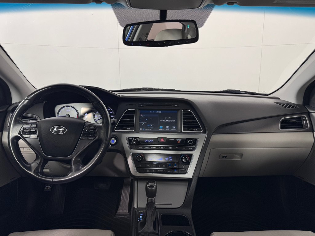 Used 2016 Hyundai Sonata Sport w/ Option Group 03 FWD image 21