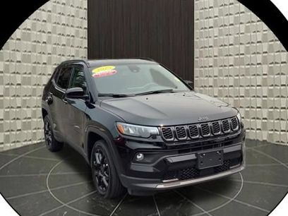 Certified 2025 Jeep Compass Latitude w/ Convenience Group