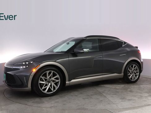 Used 2023 Genesis GV60 Advanced w/ Cargo Package image 18