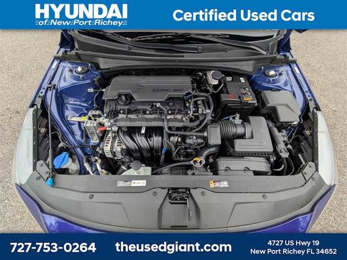 Used 2023 Hyundai Elantra SEL w/ Convenience Package image 12