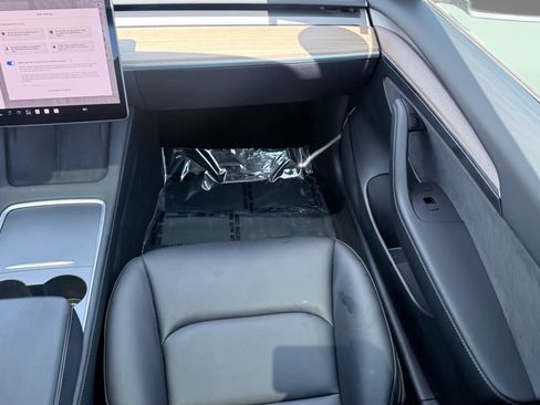 Used 2023 Tesla Model 3 Standard Range RWD image 44