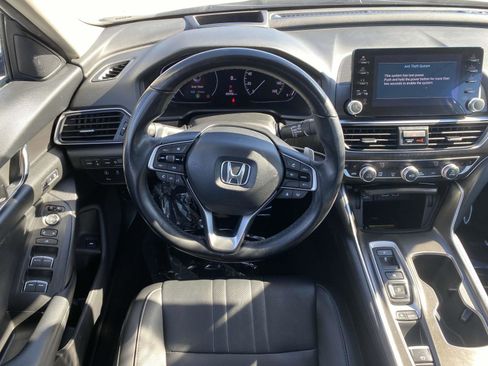 Used 2021 Honda Accord Touring image 11