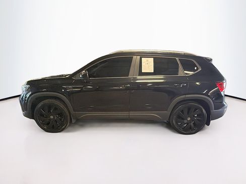 Used 2024 Volkswagen Taos SE w/ Black Wheel Plus Package image 4