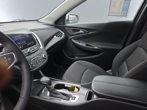 Used 2024 Chevrolet Malibu LT w/ Sport Edition FWD image 13