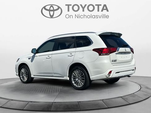 Used 2022 Mitsubishi Outlander SEL AWD/4WD image 3