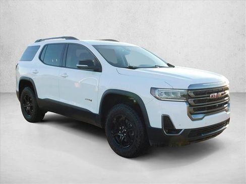 Used 2022 GMC Acadia AT4 w/ Technology Package AWD/4WD image 3