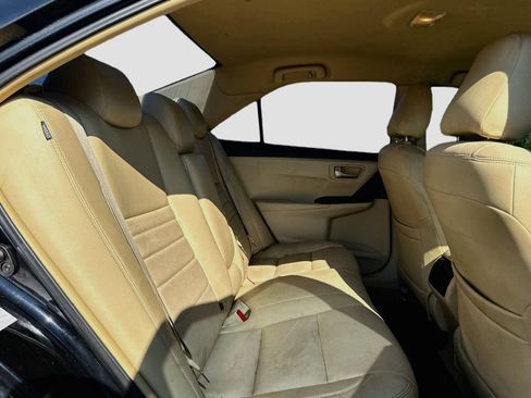 Used 2015 Toyota Camry LE FWD image 26