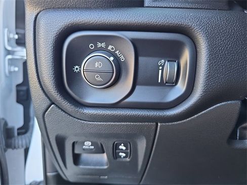 Used 2024 RAM 1500 Big Horn image 23