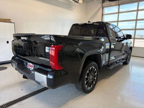 Used 2022 Toyota Tundra Limited w/ Power Package AWD/4WD image 8