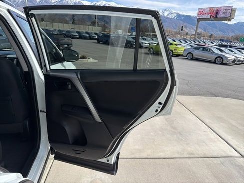 Used 2016 Toyota RAV4 LE image 30