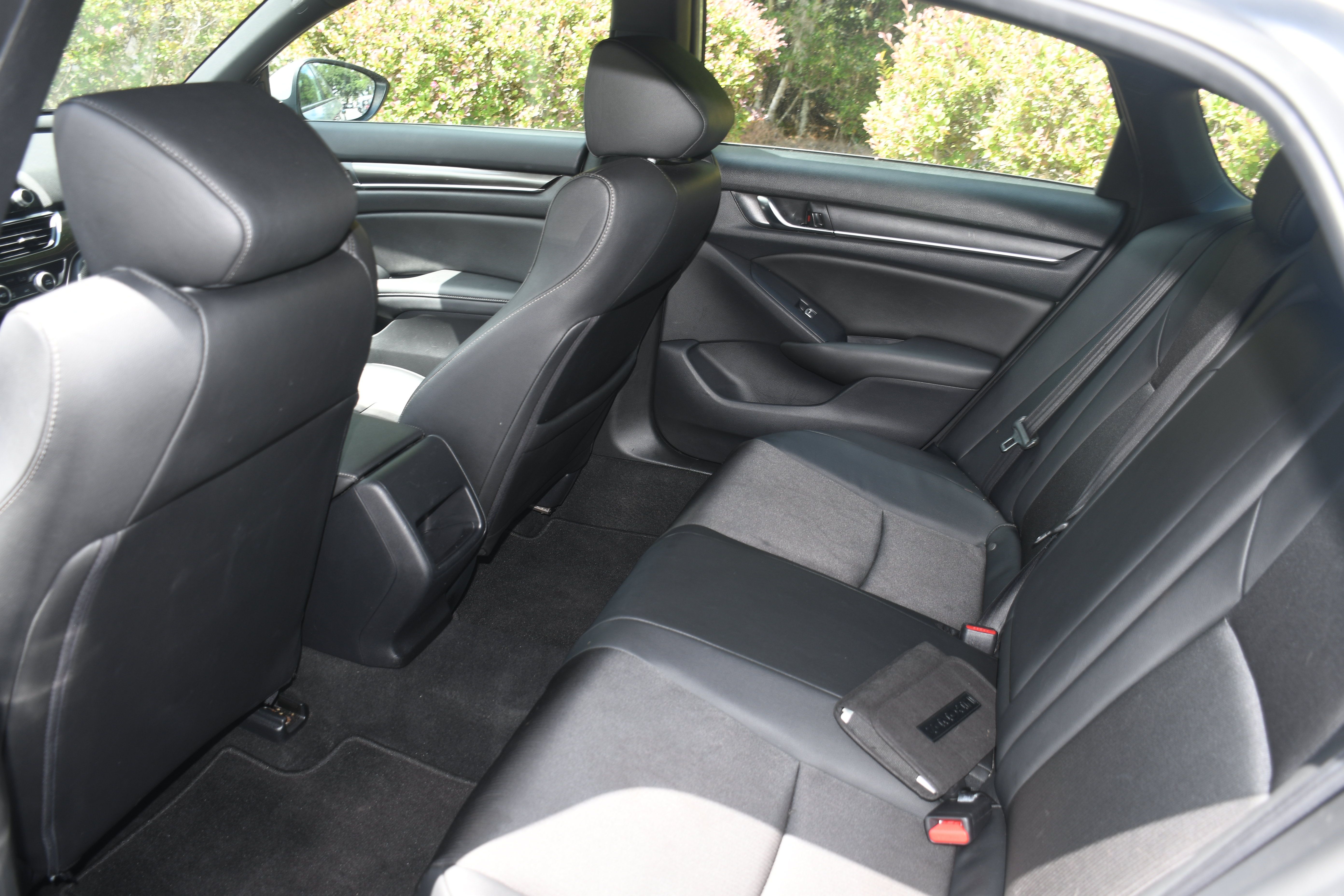 Used 2019 Honda Accord Sport image 14