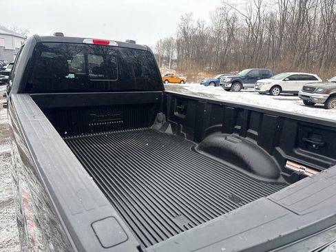 Used 2022 Ford F250 Lariat image 11