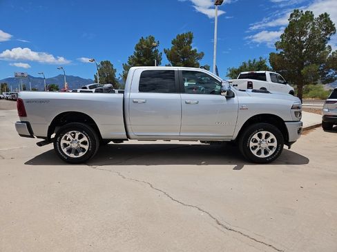 New 2026 RAM 2500 Laramie AWD/4WD image 4