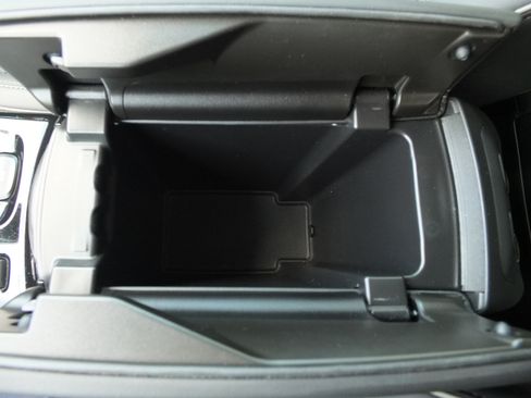 Used 2023 Buick Envision Avenir FWD image 25