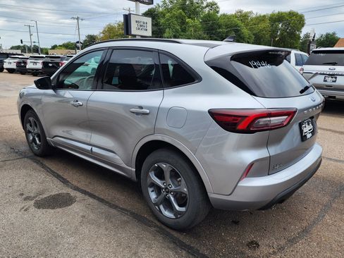 Used 2024 Ford Escape ST-Line AWD/4WD image 5