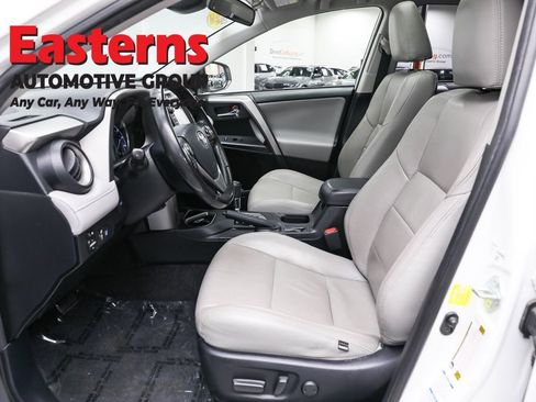 Used 2018 Toyota RAV4 XLE w/ Convenience Package image 14