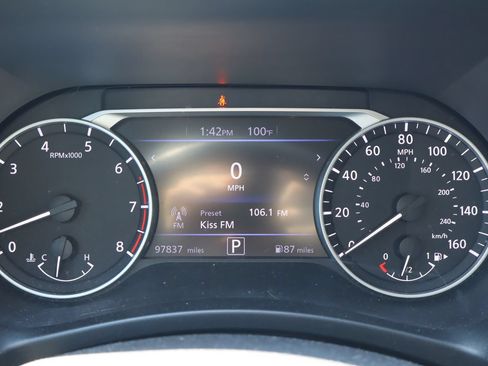 Used 2024 Nissan Sentra SR FWD image 9