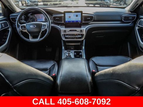 Used 2021 Ford Explorer XLT w/ Equipment Group 202A AWD/4WD image 27