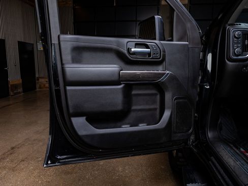 Used 2021 Chevrolet Silverado 3500 LTZ w/ LTZ Plus Package image 34