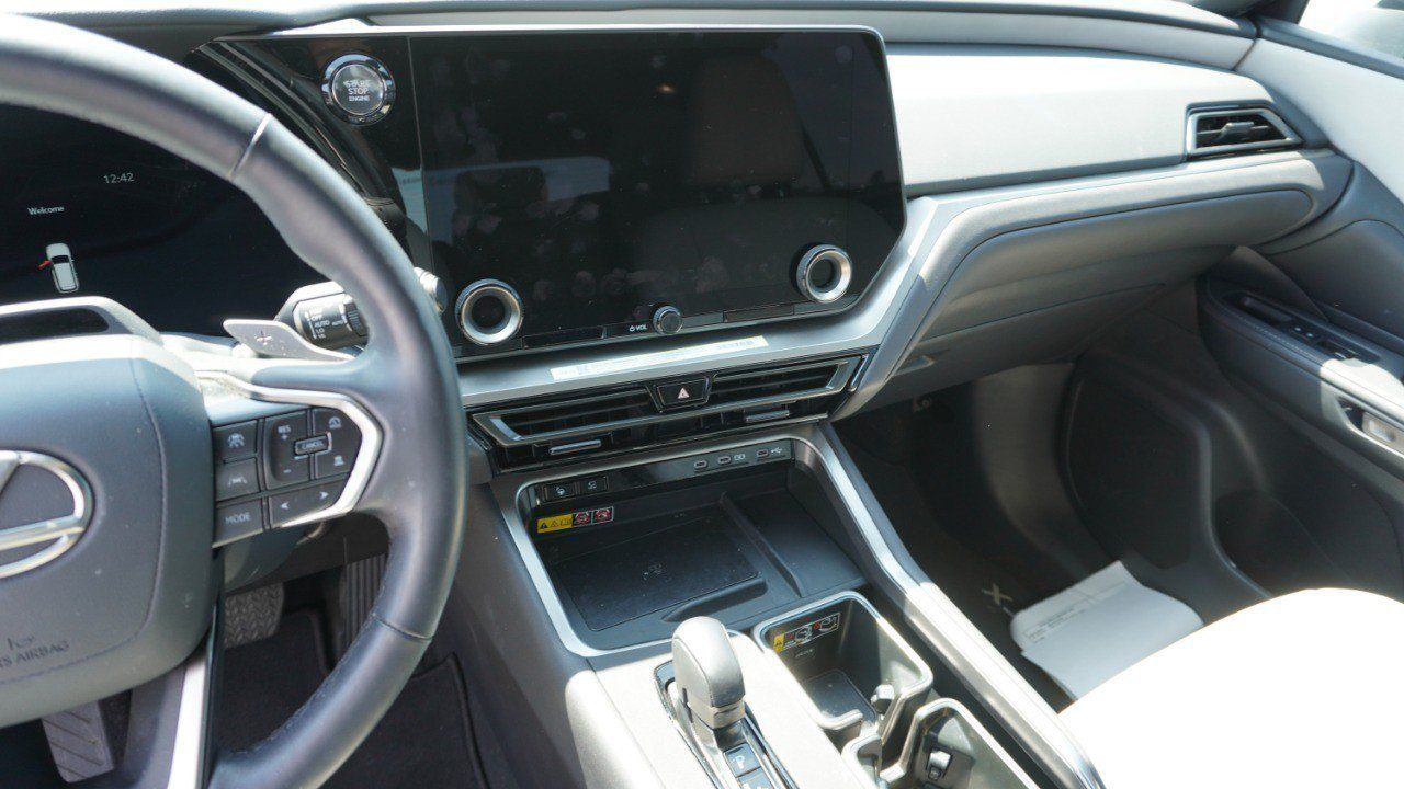 Certified 2026 Lexus TX 350 AWD w/ Technology Package image 14