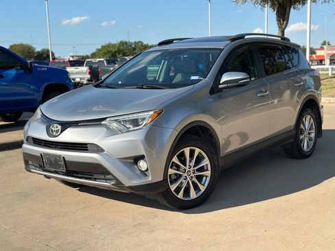 Used 2018 Toyota RAV4 Limited image 20