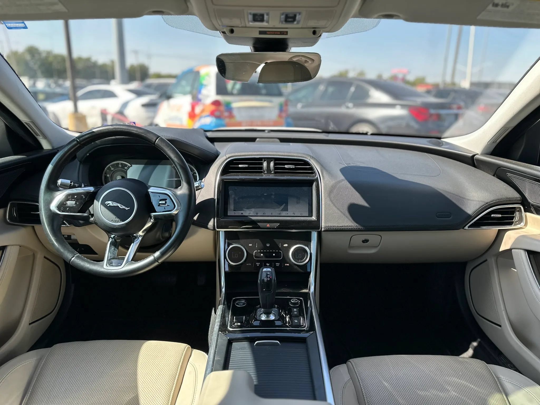 Used 2020 Jaguar XE S RWD image 12