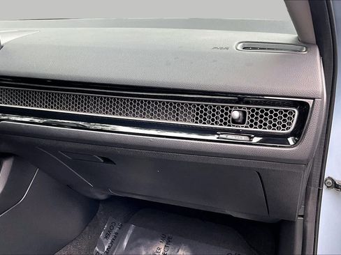 Used 2022 Honda Civic Touring image 19