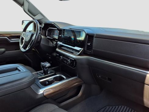 Used 2022 Chevrolet Silverado 1500 RST w/ Z71 Off-Road Package image 19