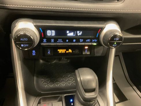 Used 2019 Toyota RAV4 XLE image 20