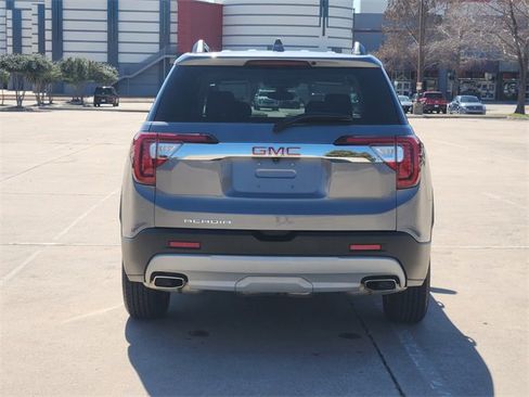 Used 2021 GMC Acadia SLT w/ Technology Package image 6