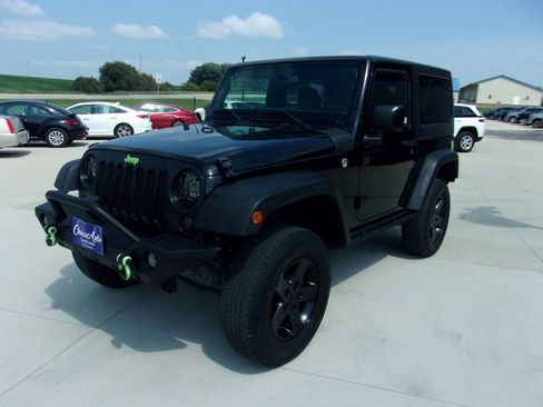 Used 2016 Jeep Wrangler Sport image 7