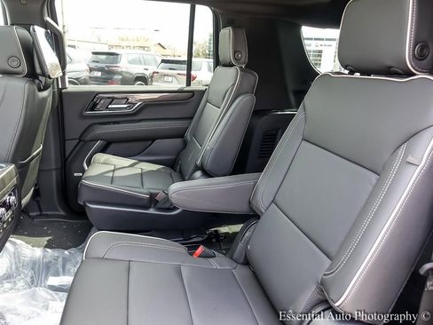 New 2026 GMC Yukon XL Elevation w/ Elevation Premium Package image 14