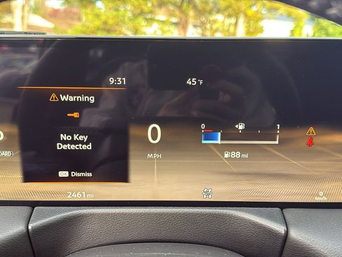 Certified 2025 Nissan Armada Platinum w/ Convenience Package image 8