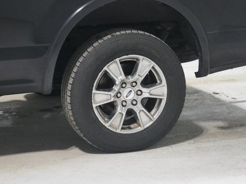 Used 2016 Ford F150 Lariat w/ Equipment Group 502A Luxury image 26