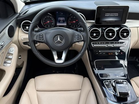 Used 2016 Mercedes-Benz C 300 4MATIC Sedan image 15
