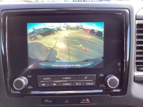 Used 2024 Nissan Frontier SV w/ SV Convenience Package image 20