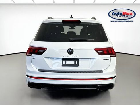 Used 2022 Volkswagen Tiguan SE R-Line AWD/4WD image 8