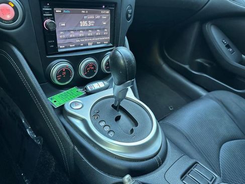 Used 2009 Nissan 370Z Coupe w/ Sport Pkg image 25