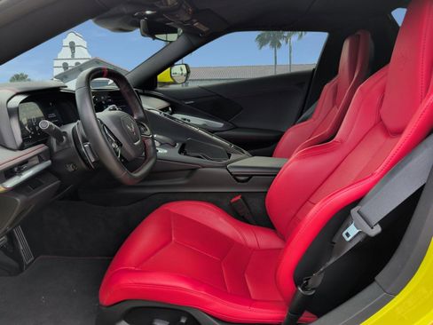 Used 2024 Chevrolet Corvette Stingray Convertible w/ 1LT RWD image 11