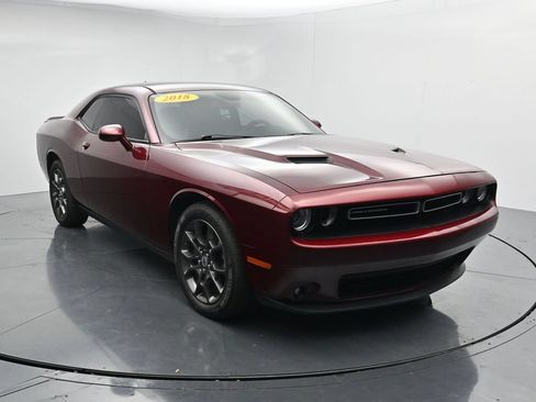 Used 2018 Dodge Challenger GT AWD/4WD image 2