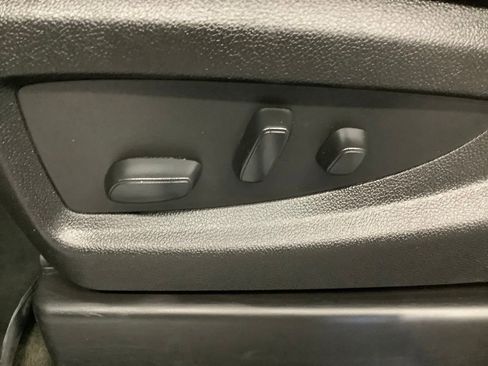 Used 2018 GMC Sierra 3500 SLE w/ SLE Preferred Package AWD/4WD image 11