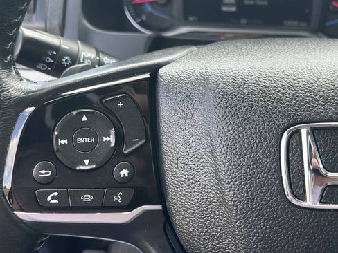 Used 2020 Honda Pilot Touring image 39
