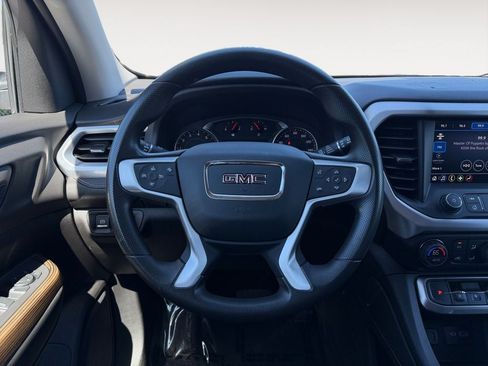 Used 2022 GMC Acadia SLE FWD image 13