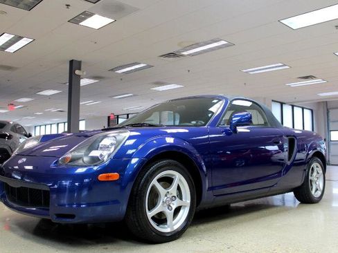 Used 2001 Toyota MR2 image 3